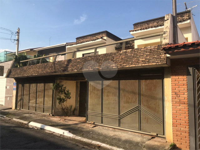 Sobrado à venda com 5 quartos, sendo 1 suíte,  em Tremembé, São Paulo, SP