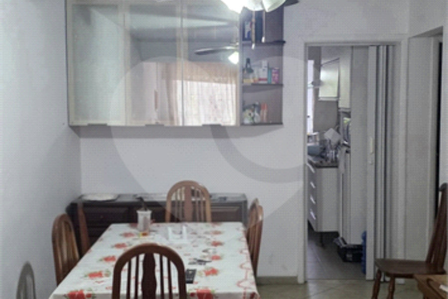 Sobrado à venda com 3 quartos em Santa Terezinha, São Paulo, SP