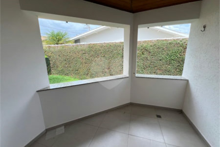 Casa à venda ou para alugar com 4 quartos, sendo 3 suítes, no condomínio Estância Marambaia, Vinhedo - SP
