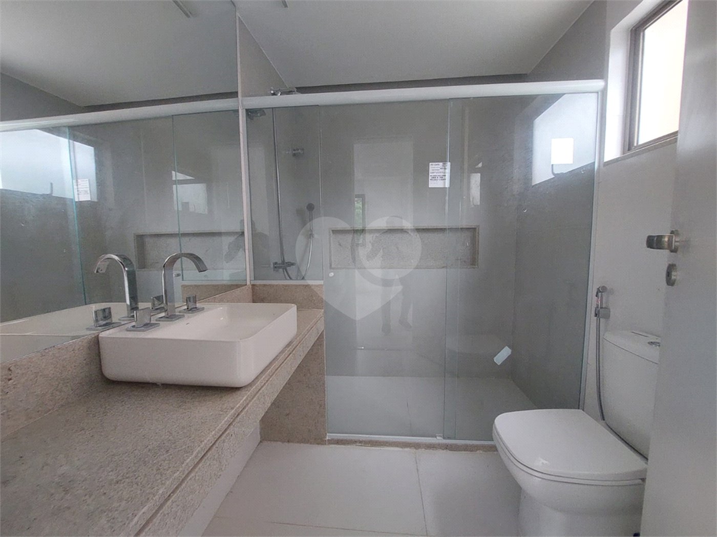 Apartamento à venda com 4 quartos, sendo 2 suítes,  em Recreio dos Bandeirantes, Rio de Janeiro, RJ