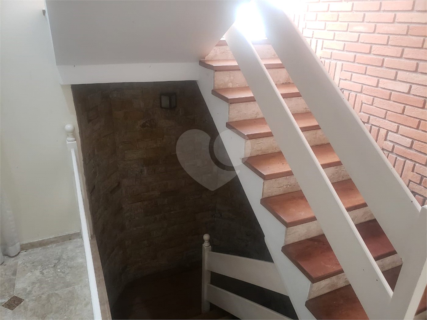 Sobrado à venda com 4 quartos, sendo 2 suítes,  em Tremembé, São Paulo, SP