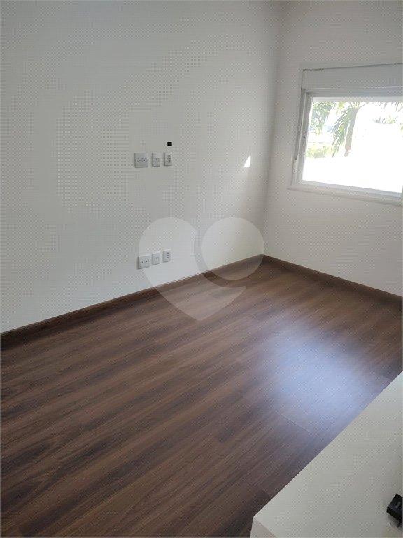 Casa à venda com 3 suítes no condomínio Estância Marambaia, Vinhedo - SP