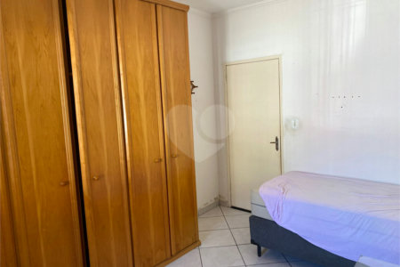 Casa Térrea à venda com 2 quartos em Vila Acoreana, Poá, SP
