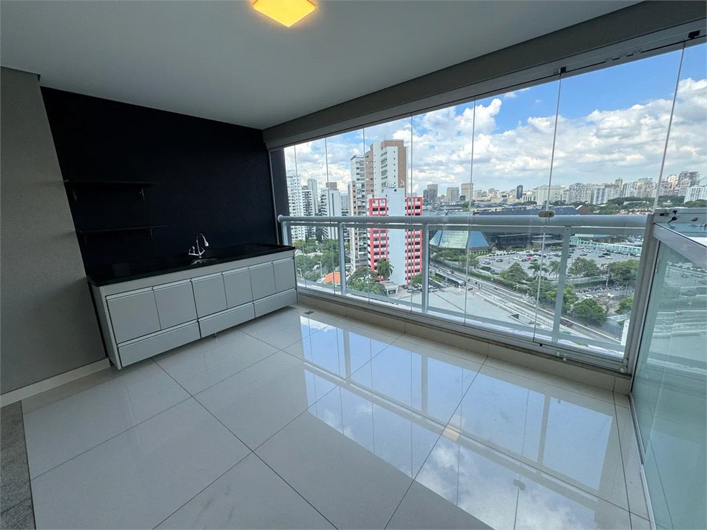 Apartamento à venda com 3 quartos, sendo 1 suíte, em Pinheiros, São Paulo, SP