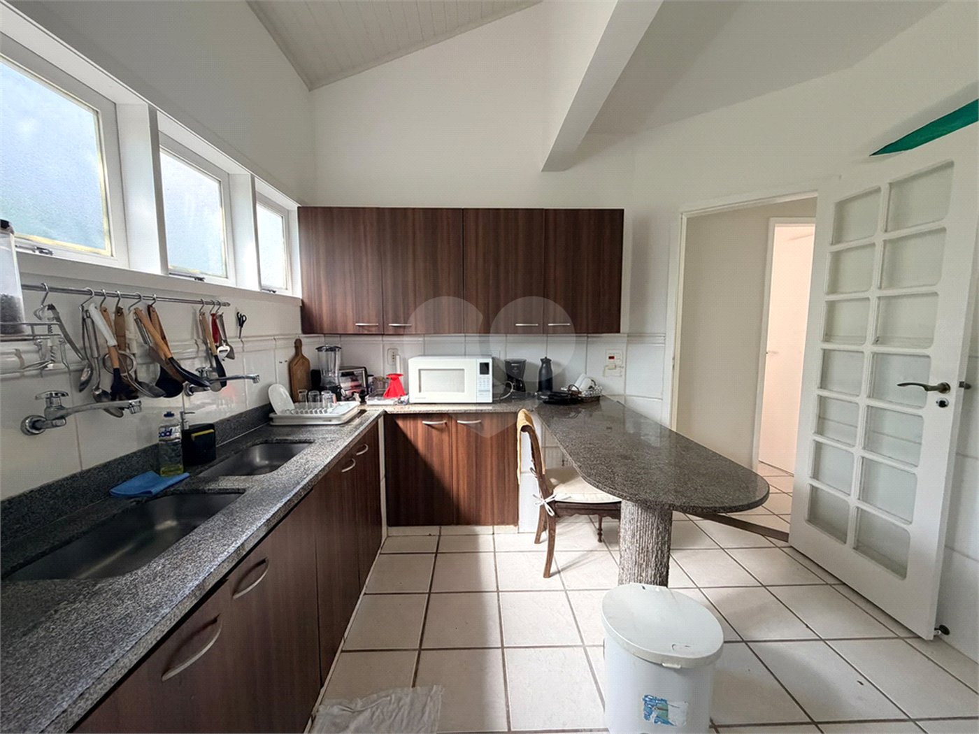 Casa em condomínio à venda com 4 quartos, sendo 3 suítes, em Manguinhos, Armação dos Búzios, RJ