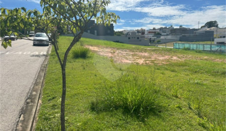 Terreno à venda no condomínio Bougainville, Sorocaba - SP