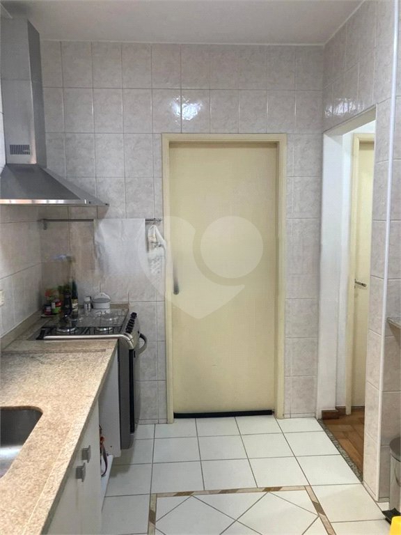 Casa à venda com 3 quartos, sendo 1 suíte, no condomínio Villa Sorrentina, São Paulo - SP
