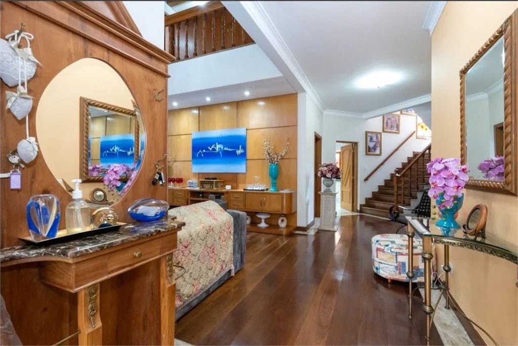 Casa à venda ou para alugar com 5 suítes no condomínio Residencial Morumbi, São Paulo - SP