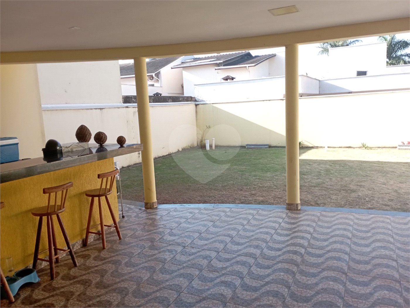 Casa à venda com 3 quartos, sendo 1 suíte, no condomínio Campos do Conde I, Paulínia - SP