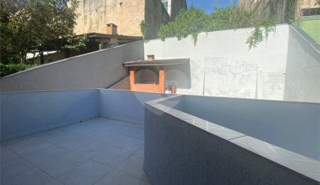 Sobrado à venda com 3 quartos, sendo 1 suíte, em Tremembé, São Paulo, SP