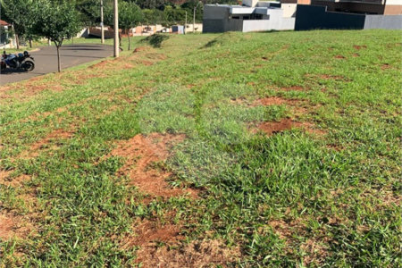 Terreno à venda em Jardim São Camilo, Araraquara, SP