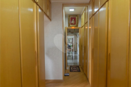 Apartamento à venda com 3 quartos, sendo 1 suíte, em Vila Monumento, São Paulo, SP