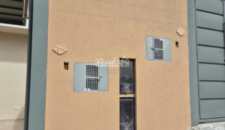 Casa à venda com 3 suítes em Vila Petrópolis, Atibaia, SP