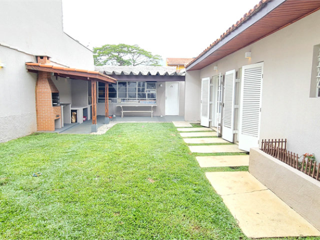 Casa Térrea à venda com 3 suítes em Campo Grande, São Paulo, SP