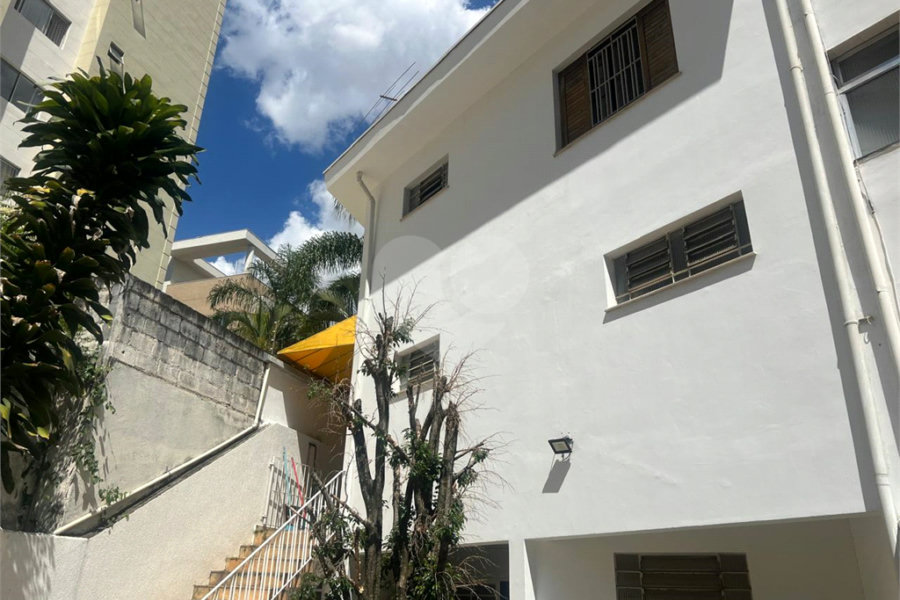 Sobrado à venda com 3 quartos em Santana, São Paulo, SP