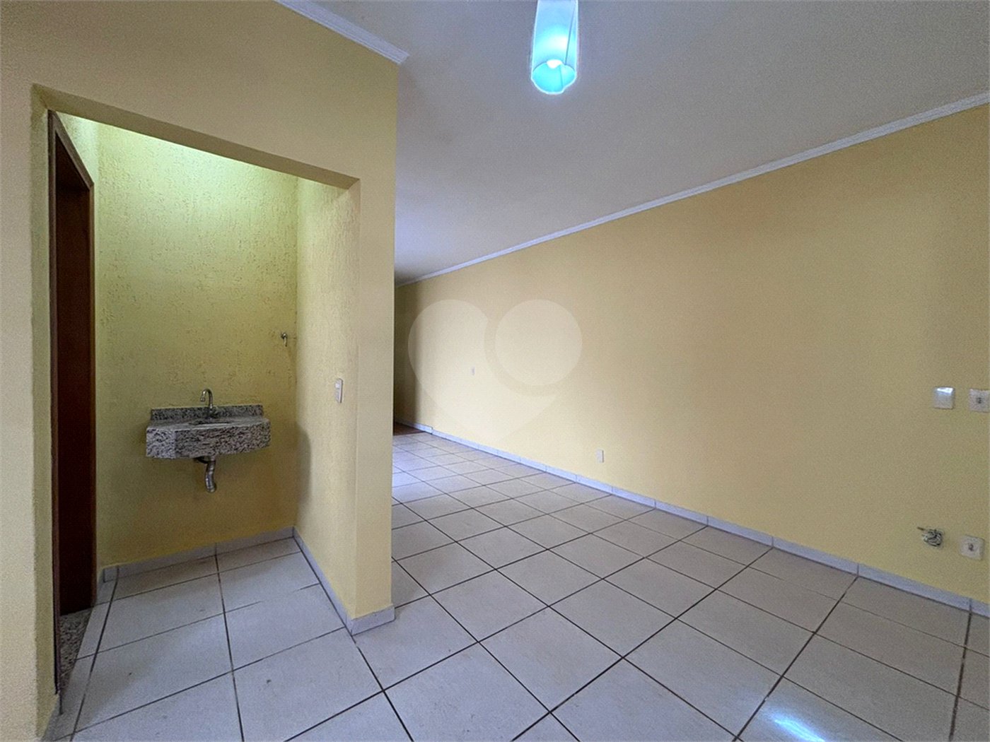 Casa à venda com 2 quartos, sendo 1 suíte, em Nova Cerejeira, Atibaia, SP