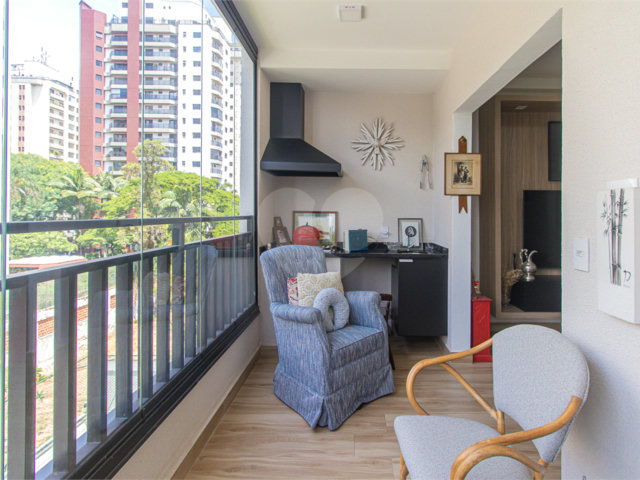 Apartamento à venda com 3 quartos, sendo 2 suítes,  em Campo Belo, São Paulo, SP