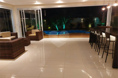 Casa à venda com 3 quartos, sendo 2 suítes, no condomínio Alphaville Nova Esplanada 4, Votorantim - SP
