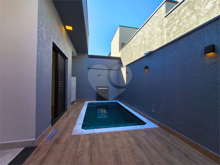 Casa à venda com 3 quartos, sendo 1 suíte, no condomínio Horto Florestal Villagio, Sorocaba - SP