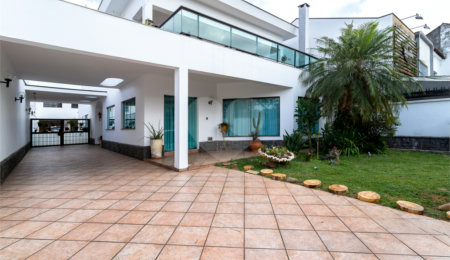 Casa à venda com 4 quartos, sendo 3 suítes,  em Vila Mariana, São Paulo, SP