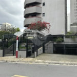 Apartamento à venda com 3 quartos, sendo 1 suíte,  em Jardim das Acácias, São Paulo, SP