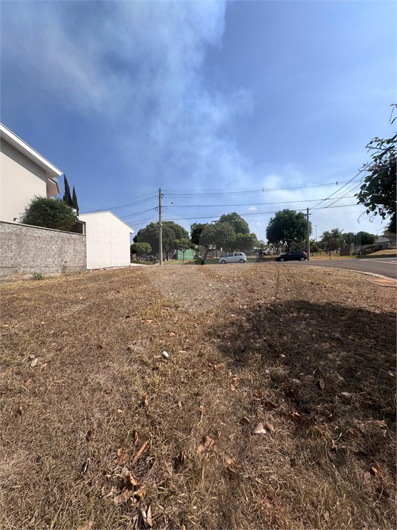 Terreno à venda em Residencial Village Damha II, Araraquara, SP