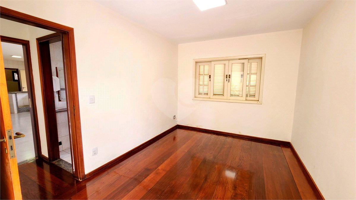Sobrado à venda com 4 quartos, sendo 2 suítes, em Jardim Primavera, Araraquara, SP