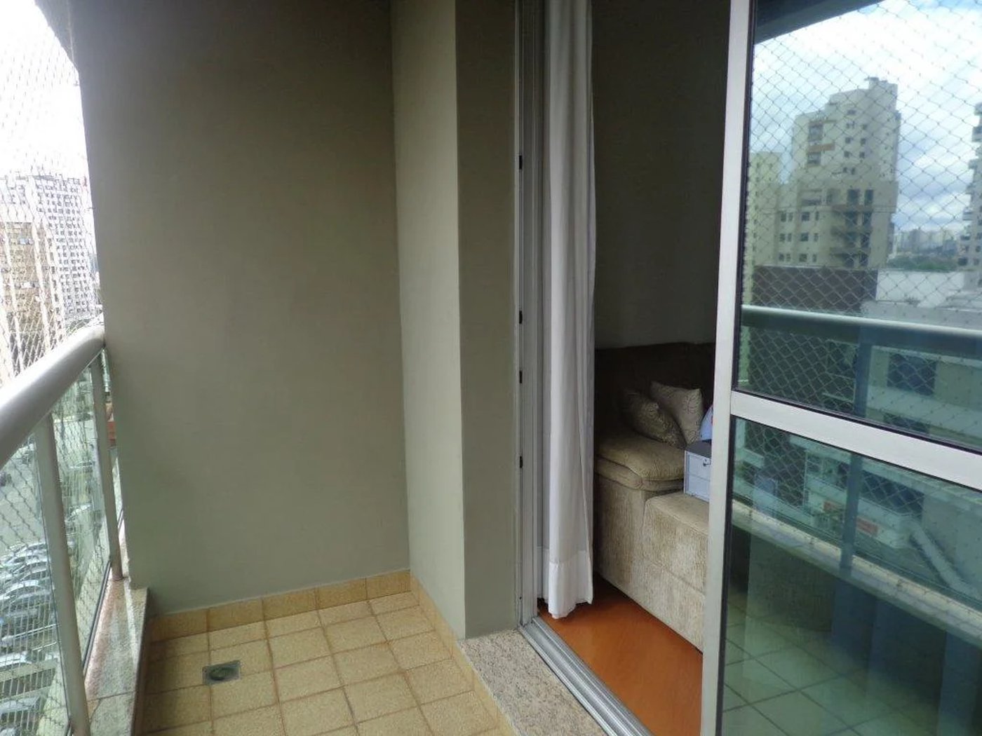 Apartamento à venda com 3 quartos, sendo 1 suíte,  em Jardim Londrina, São Paulo, SP