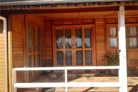 Chácara à venda com 4 quartos, sendo 1 suíte, em Chácaras Fernão Dias, Atibaia, SP