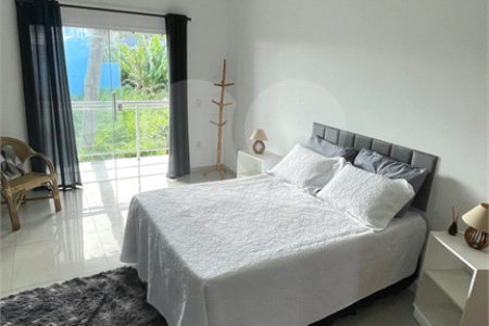 Casa à venda com 3 quartos, sendo 2 suítes, em Rasa, Armação dos Búzios, RJ