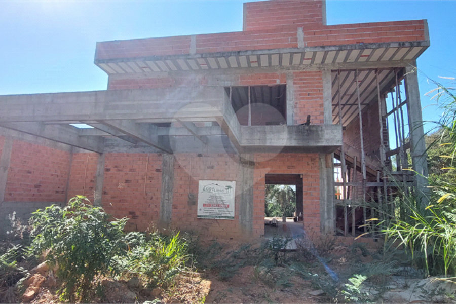 Casa à venda com 4 suítes no condomínio Sausalito, Mairiporã - SP