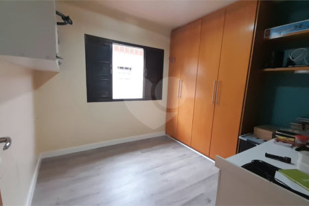 Sobrado à venda com 3 quartos, sendo 1 suíte, em Jardim Prudência, São Paulo, SP