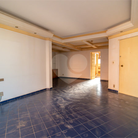 Apartamento à venda com 3 quartos, sendo 1 suíte, em Campo Belo, São Paulo, SP