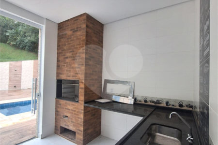 Casa em condomínio à venda com 3 suítes no Centro, Bom Jesus dos Perdões, SP