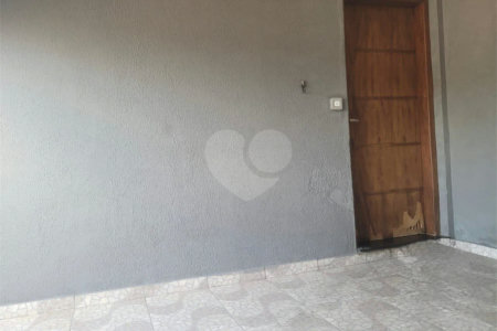 Casa à venda com 3 quartos, sendo 1 suíte, em Jardim Itanguá, Sorocaba, SP