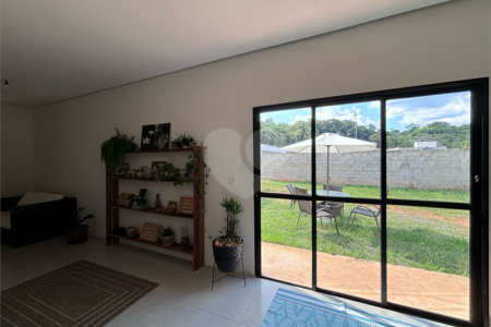 Casa à venda com 2 suítes em Jardim Estância Brasil, Atibaia, SP