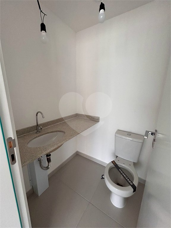 Apartamento à venda com 2 suítes em Campo Belo, São Paulo, SP