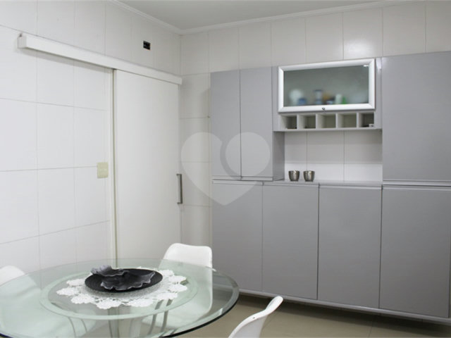 Casa Térrea à venda com 3 quartos, sendo 2 suítes,  em Vila Galvão, Guarulhos, SP