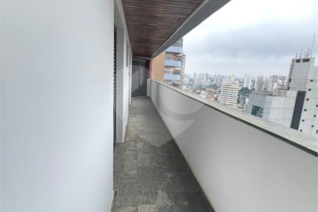 Apartamento à venda com 4 quartos, sendo 3 suítes, no Centro, São Bernardo do Campo, SP