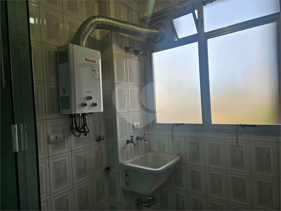 Apartamento à venda com 3 quartos, sendo 1 suíte, em Vila Gumercindo, São Paulo, SP