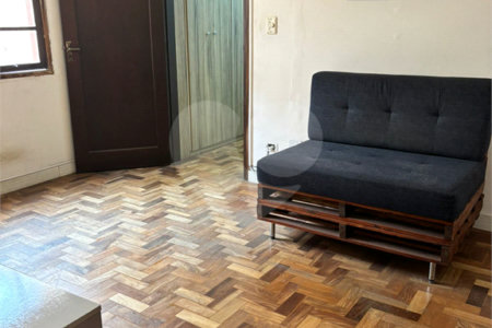 Sobrado à venda com 4 quartos, sendo 2 suítes, em Jaguaré, São Paulo, SP