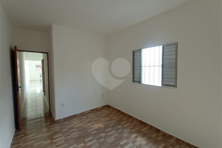 Casa à venda com 2 quartos em Retiro Santana, Itapetininga, SP
