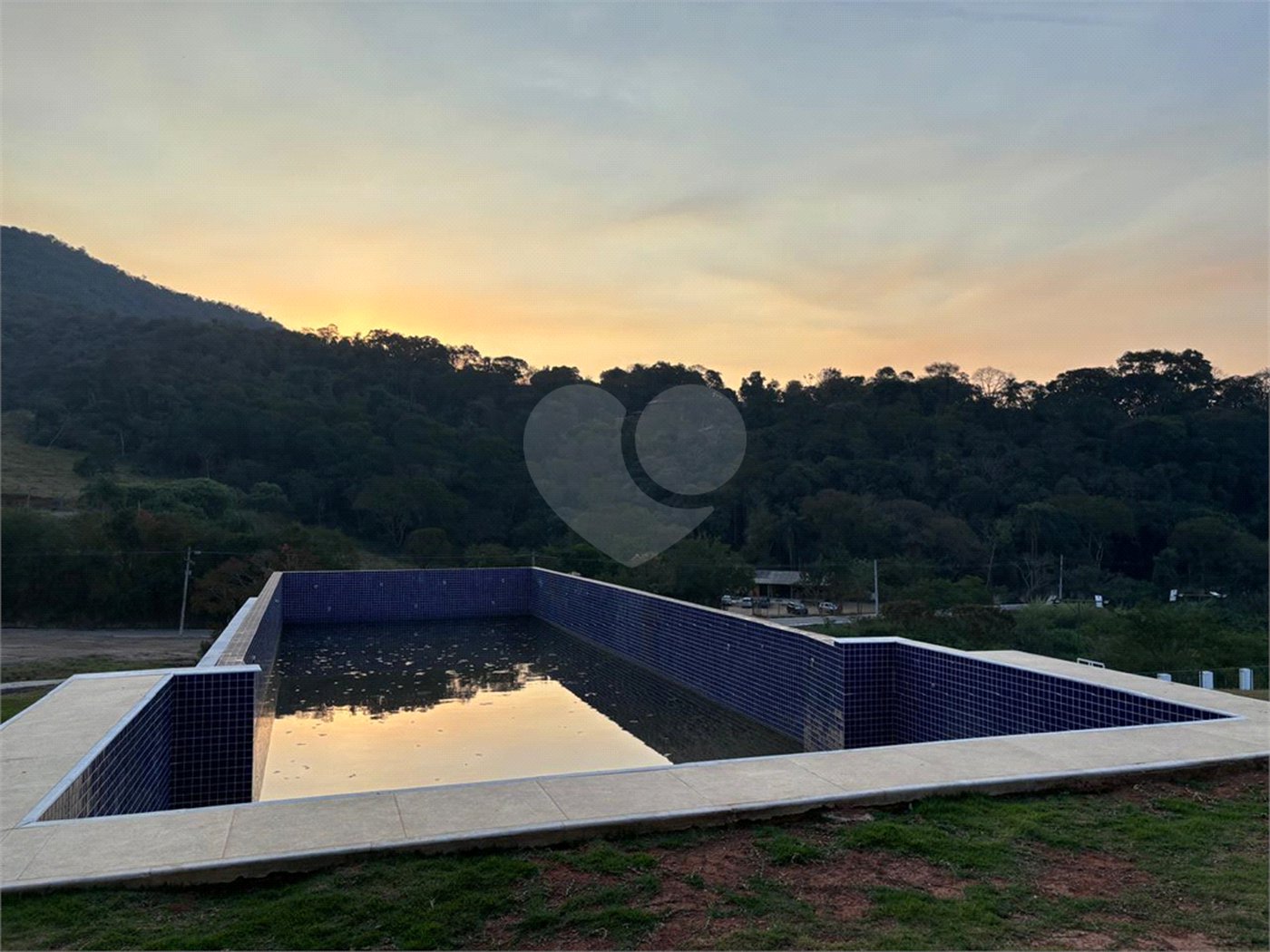 Terreno à venda no condomínio Portal Lamis I, Atibaia - SP