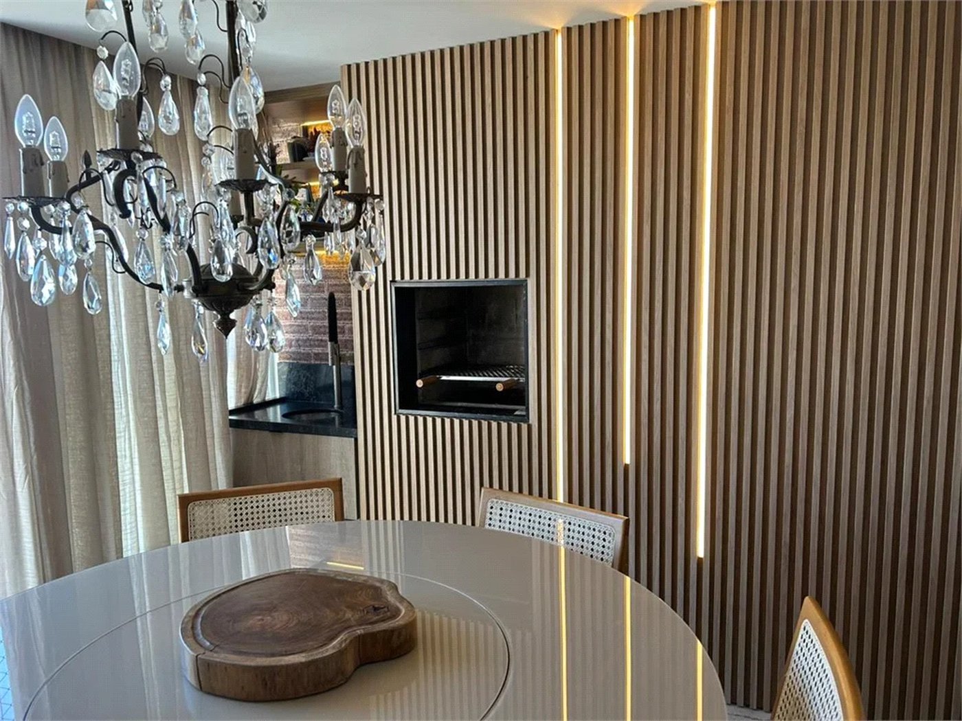 Apartamento à venda com 3 quartos, sendo 1 suíte, em Vila Anastácio, São Paulo, SP