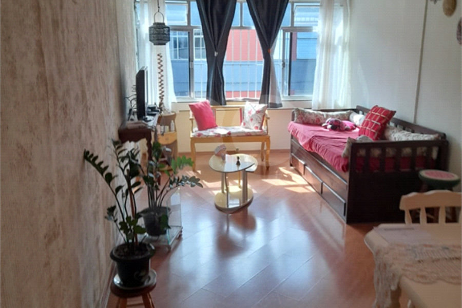 Apartamento à venda com 3 quartos, sendo 1 suíte, em Guapira, São Paulo, SP