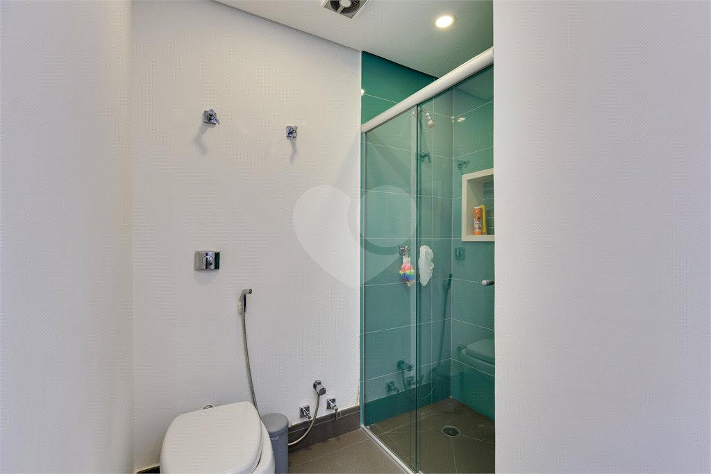 Apartamento à venda com 3 quartos, sendo 2 suítes,  em Alto da Boa Vista, São Paulo, SP