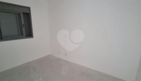 Apartamento à venda com 3 suítes em Moema, São Paulo, SP
