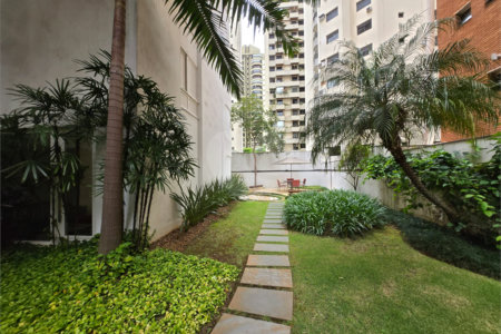 Apartamento à venda com 3 quartos, sendo 1 suíte, em Indianópolis, São Paulo, SP