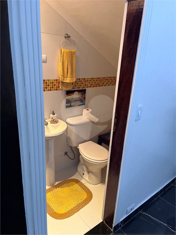 Sobrado à venda com 5 quartos, sendo 2 suítes,  em Jardim da Granja, São José dos Campos, SP