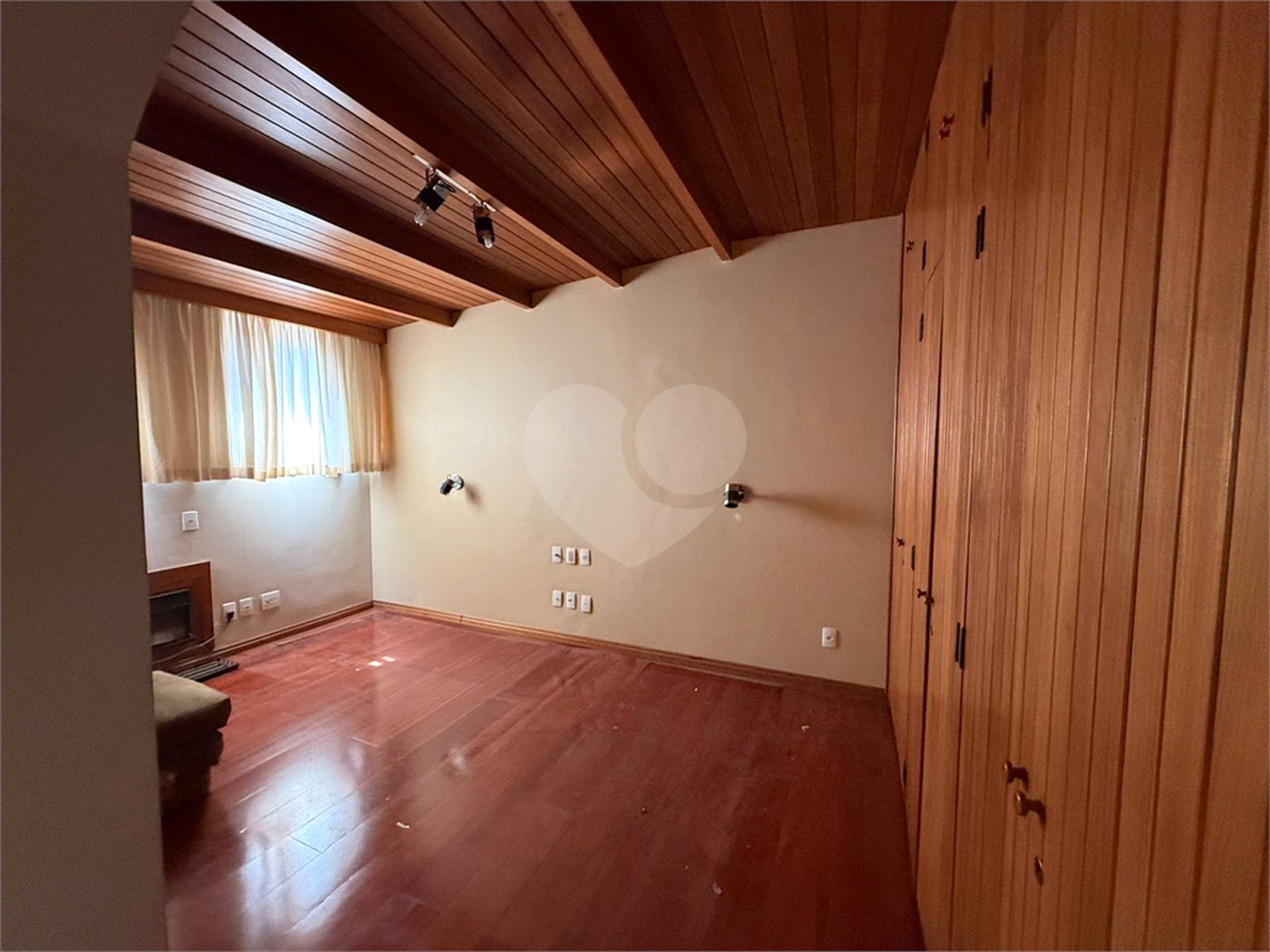 Apartamento à venda com 4 quartos, sendo 2 suítes, no Centro, Araraquara, SP